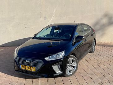 יונדאי איוניק