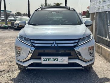 מיצובישי אקליפס קרוס