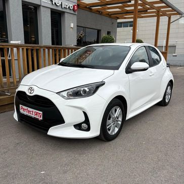 טויוטה יאריס