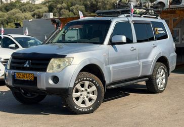מיצובישי פאג'רו