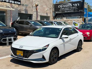 יונדאי אלנטרה