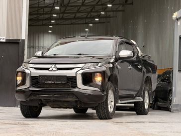 מיצובישי L-200