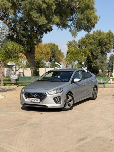 יונדאי איוניק