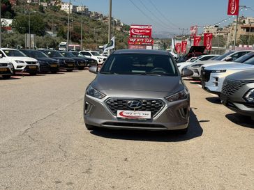 יונדאי איוניק