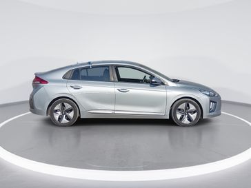 יונדאי איוניק