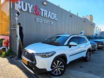 טויוטה קורולה קרוס