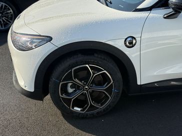 סמארט HASHTAG THREE