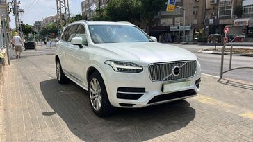 וולבו XC90