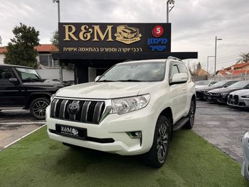 טויוטה לנד קרוזר