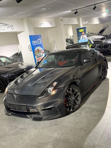 ניסאן 370Z