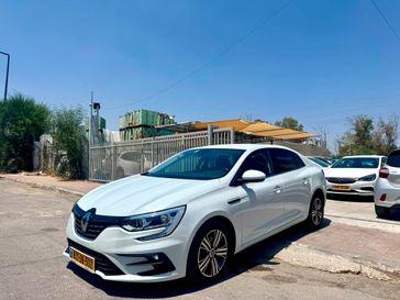 רנו מגאן