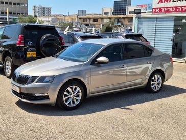 סקודה אוקטביה