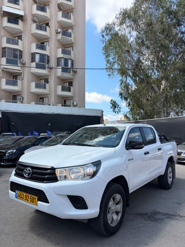 טויוטה היילקס