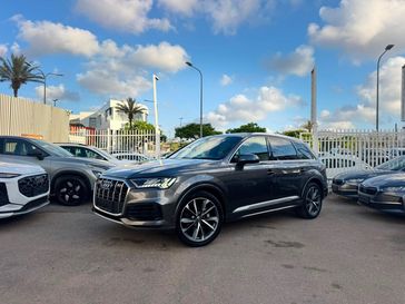 אאודי Q7