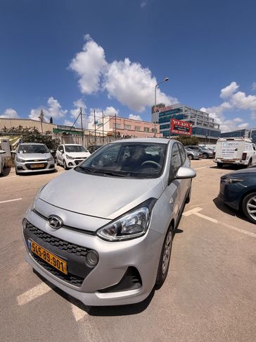 יונדאי I10