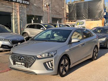 יונדאי איוניק