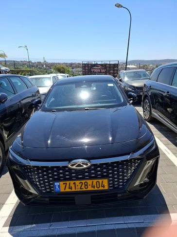 צ'רי ARRIZO 8 PHEV