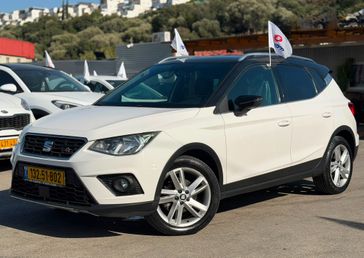 סיאט ארונה