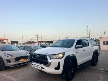 טויוטה היילקס