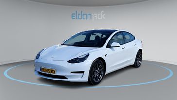 טסלה MODEL 3