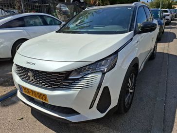 פיג'ו 3008