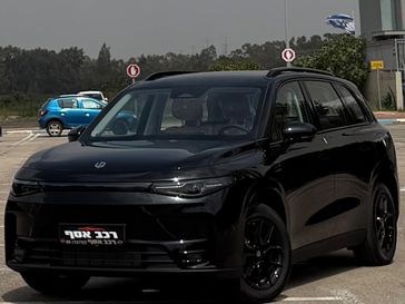 ליפמוטור C10