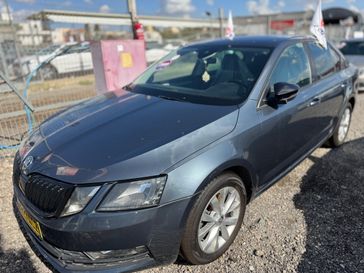 סקודה אוקטביה