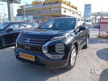 מיצובישי אאוטלנדר