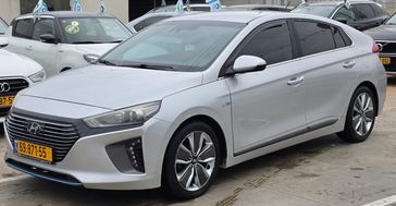 יונדאי איוניק