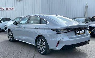 צ'רי ARRIZO 8 PHEV