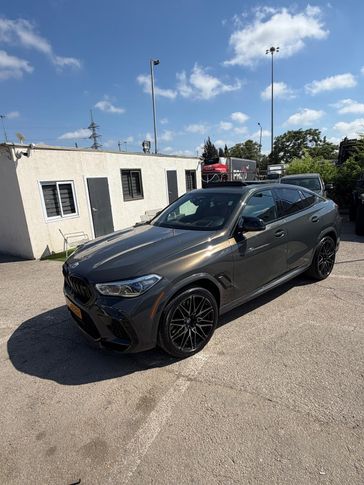 ב מ וו X6M