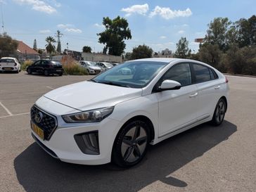 יונדאי איוניק