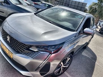 פיג'ו 3008