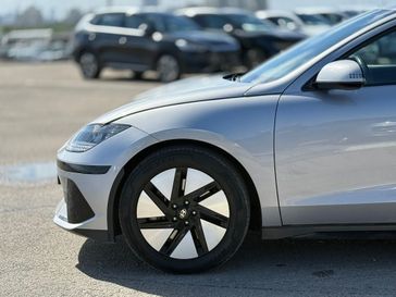 יונדאי איוניק