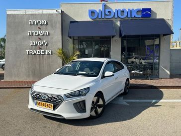 יונדאי איוניק