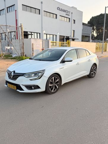 רנו מגאן