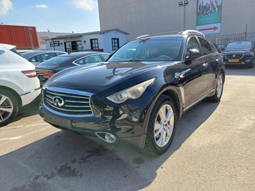 אינפיניטי QX70