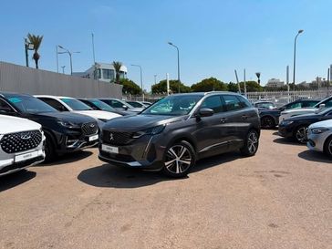 פיג'ו 3008