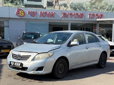 טויוטה קורולה