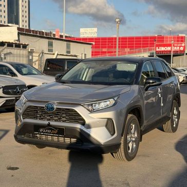 טויוטה RAV4
