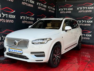 וולבו XC90