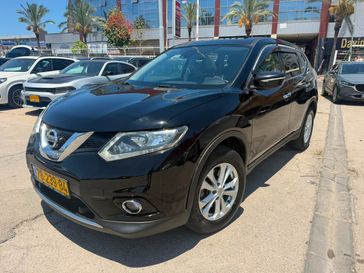 ניסאן X TRAIL