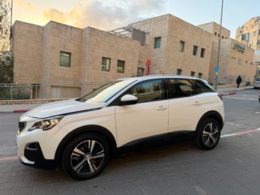 פיג'ו 3008