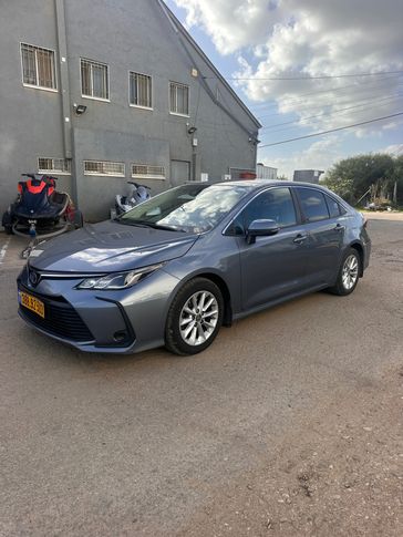 טויוטה קורולה