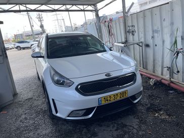 קיה נירו