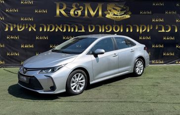 טויוטה קורולה