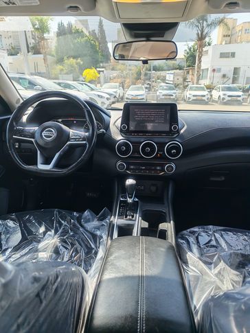 ניסאן סנטרה