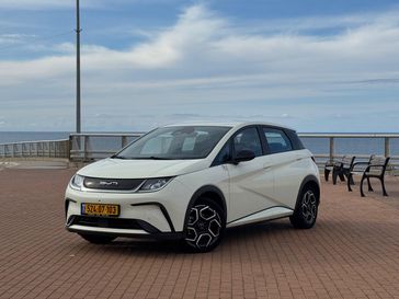 בי ווי די BYD DOLPHIN