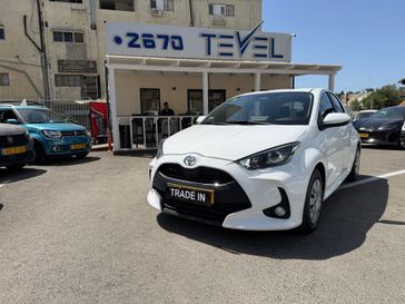 טויוטה יאריס