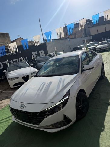 יונדאי אלנטרה